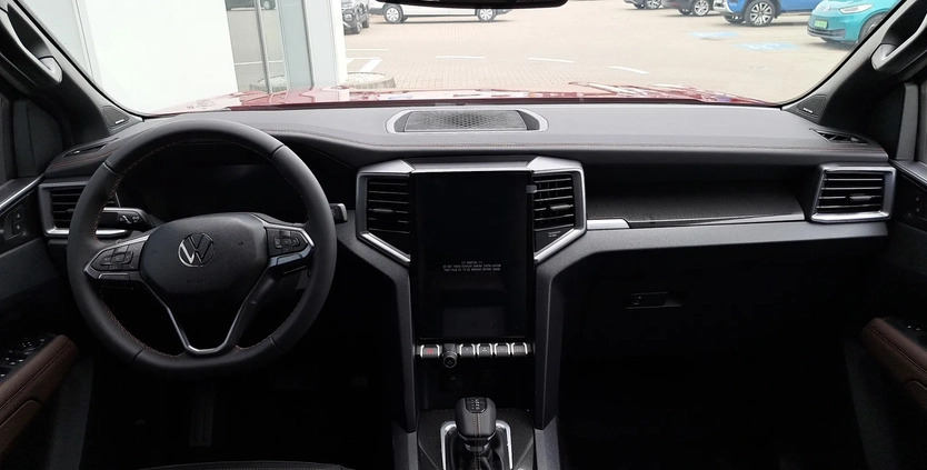 Volkswagen Amarok cena 300120 przebieg: 5, rok produkcji 2024 z Poznań małe 379